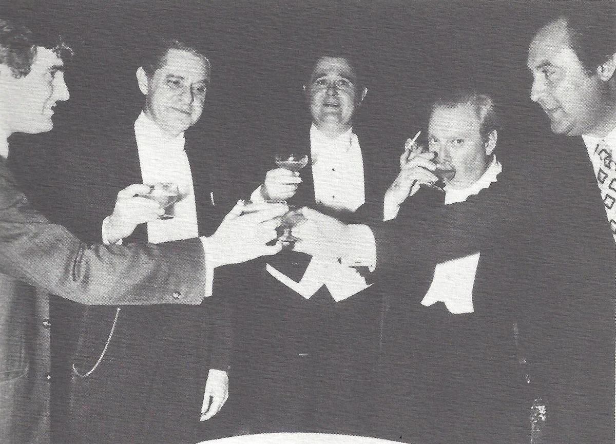 Paris, 1970 : un toast après un concert au Théâtre des Champs-Élysées, avec Leonard Rose, Eugene Istomin, Isaac Stern et Jean-Pierre Rampal